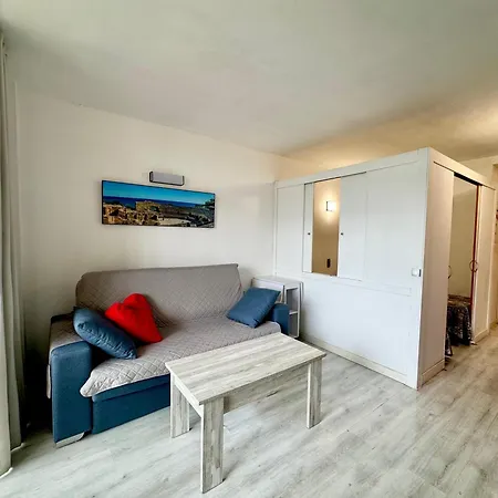 Apartsalou Masia * 살루