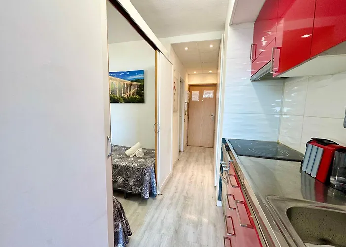 아파트 Apartsalou Masia *