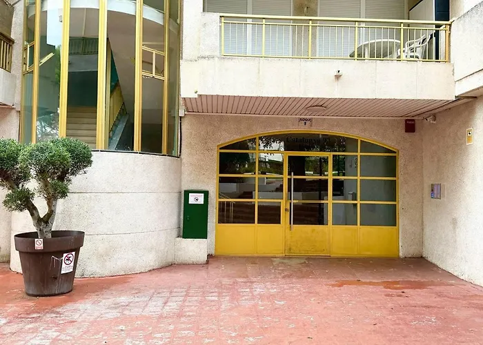Apartsalou Masia 살루